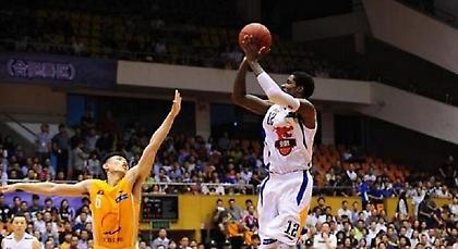 Φοβερό τριπλ νταμπλ από τον Χάρις στην Κίνα