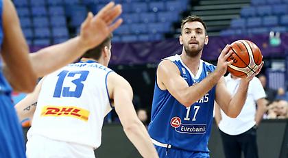 Αγωνία με Μάντζαρη στην Εθνική!