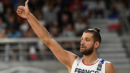 Προπονήθηκε και παίζει με Ελλάδα ο Ντιό