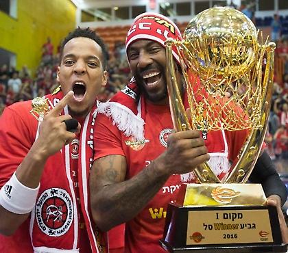 Τέλος το μπάσκετ για Αμάρε! (photo)