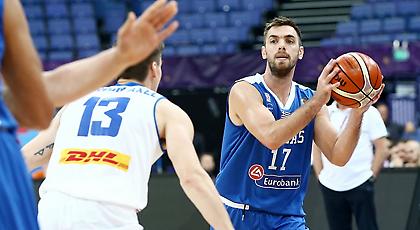 Παίζει κανονικά ο Μάντζαρης με Γαλλία