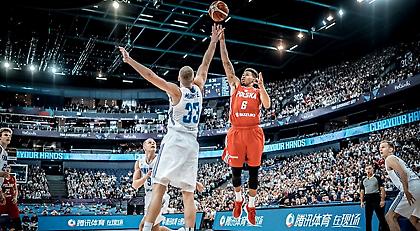 Σλότερ: «Περήφανος για την ομάδα μου»