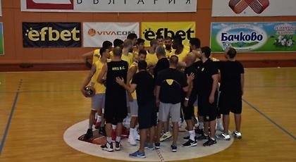 Άπαντες παρόντες στον Άρη