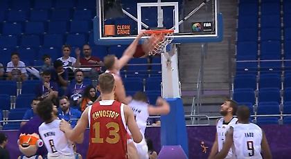 Τους πήρε παραμάζωμα ο Μοζγκόφ (video)