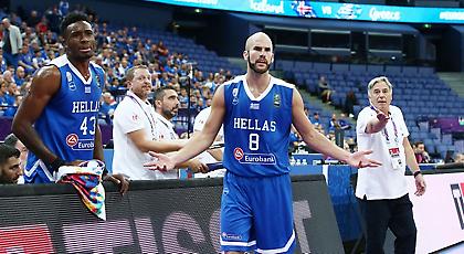 Πάλι ο Ιάπωνας «σφυρίζει» την Εθνική