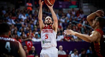 Έκλεισε θέση για τους «16» η οικοδέσποινα Τουρκία