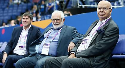 Τα «άκουσε» ο γ.γ. της ΕΟΚ από Έλληνες φιλάθλους: «Κάνατε την Εθνική μπου…ο. Να φύγετε»!