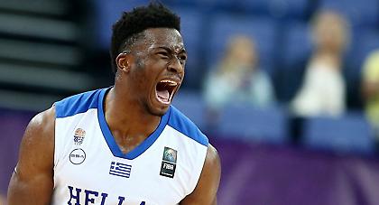 Followers σε Αντετοκούνμπο: «Μπράβο Θανασάρα»!