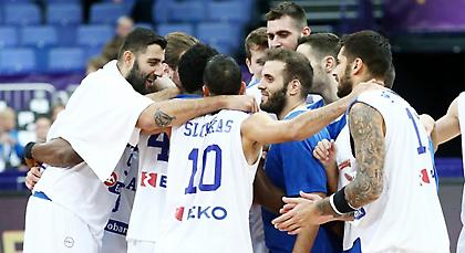 Μπουρούσης στα αποδυτήρια: «Άντε, τσακωθείτε λίγο» (video)