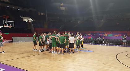 Προπονήθηκε στο «Σινάν Ερντέμ» η Λιθουανία (video)