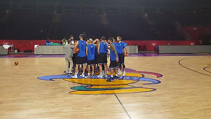 Το «Ελλάς» ακούστηκε στην Πόλη-Εκτός προπόνησης ο Μπουρούσης (video)