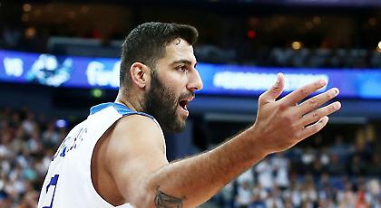 Μπουρούσης: «Παίζω σαν να μην υπάρχω στο γήπεδο»!