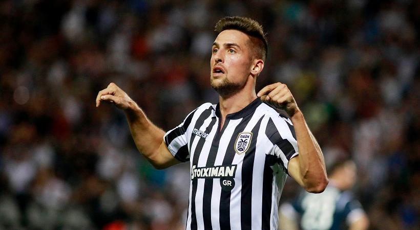 Παίζει ο Μακ!