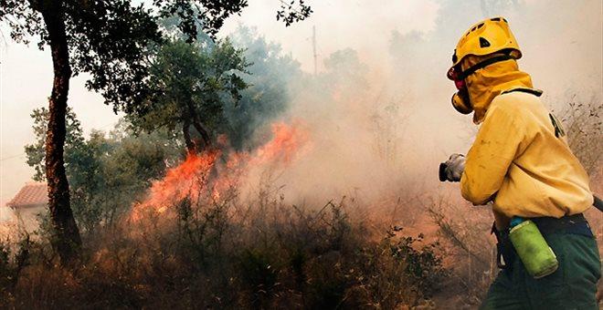 Ισπανία: Μεγάλη φωτιά στην Ανδαλουσία – Εκκένωση περιοχής