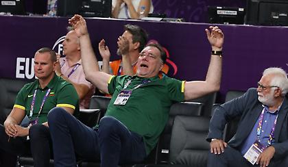 Ο Σαμπόνις δεν μπορούσε να το πιστέψει (pics)