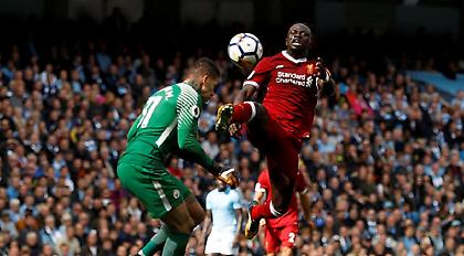 Το δέντρο που κρύβει το δάσος σε μια τέτοια συντριβή!