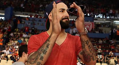 ΒΟΜΒΑ από Ερυθρό Αστέρα: Επιστρέφει ο Πέρο Άντιτς!