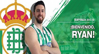 «Βόμβα» με Κέλι στη Μπέτις