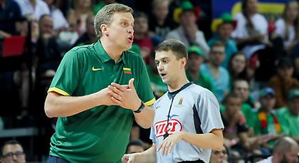 Συνεχίζει στη Λιθουανία ο Αντομάιτις