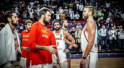 Η αυτοκαταστροφή της Ισπανίας και το «χεράκι» της Ρεάλ