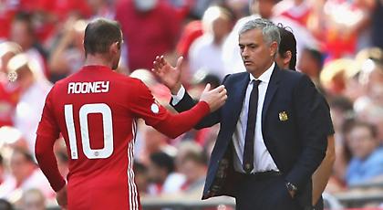 Μουρίνιο: «Ο Ρούνεϊ θα έχει την υποδοχή που αξίζει σε έναν θρύλο»