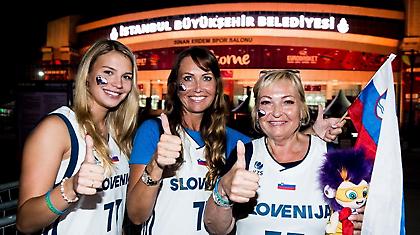 Στο πλευρό του Ντόντσιτς και της… πεθεράς το κορίτσι του (pics)