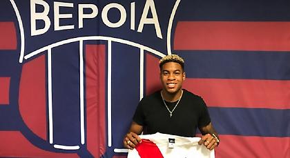 Καρέ μεταγραφών για Βέροια