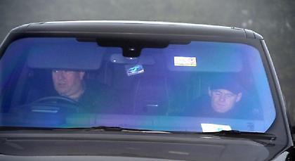 Στην θέση του συνοδηγού ο Ρούνεϊ (pics)