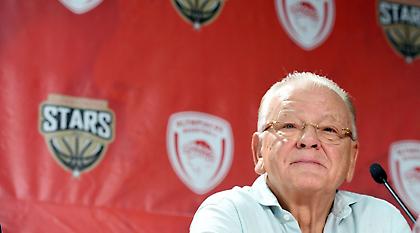 LIVE: Το φιλικό προς τιμήν του Ντούσαν Ίβκοβιτς