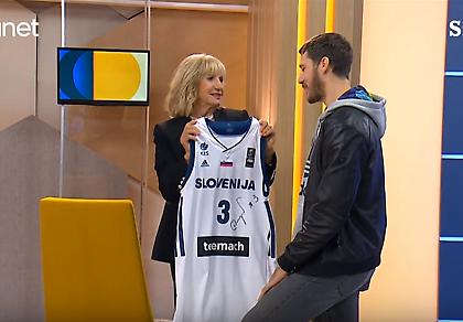 Απίστευτος Ντράγκιτς: Ανταπέδωσε το δώρο στη μητέρα του Ντράζεν! (video)