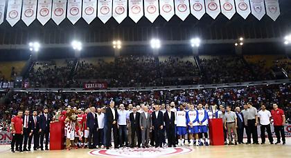 Ζήσης: «Τιμή μου που ήμουν μέλος της βραδιάς του θρυλικού Ίβκοβιτς» (pic)