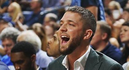 Παλιοζωή: Ο Πάρσονς αποκαλύπτει τα «ροζ» μηνύματα γυναικών που λαμβάνει