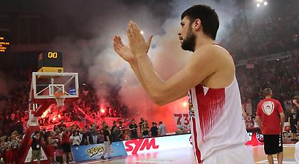 Παπανικολάου για τον τραυματισμό του: «Όλα καλά, ευχαριστώ για τη στήριξή σας» (pic)