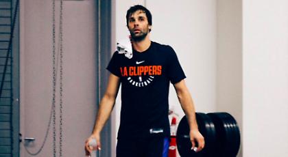 Ο Μίλος άρχισε να… πυροβολεί με τους Κλίπερς! (video)