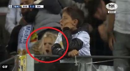 Απίστευτος πανηγυρισμός από μια πιτσιρίκα που θα... λατρέψεις (video)