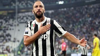 Ο Ιγκουαΐν «χτύπησε» τατουάζ πριν από τον Ολυμπιακό (pic)