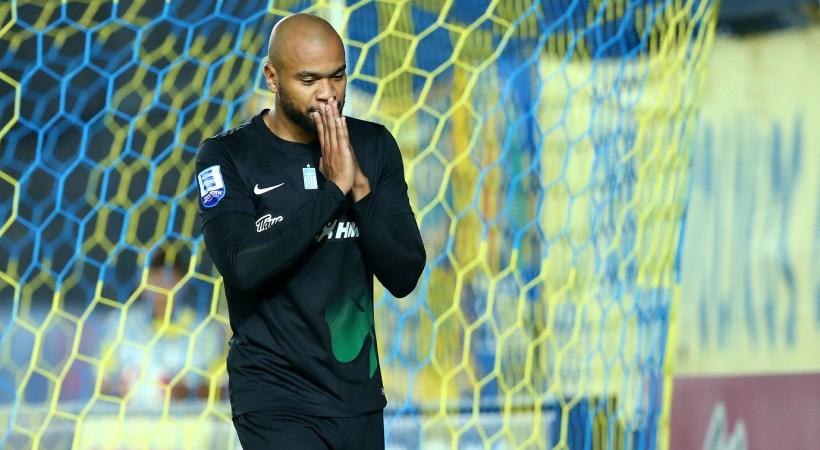 Πειθαρχική δίωξη στον Μολέντο