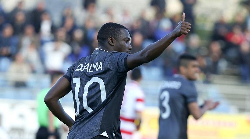 O Τζάλμα Κάμπος ντύθηκε… σεφ (video)