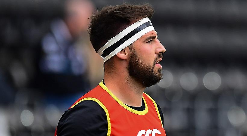 Αθλητής ράγκμπι δαγκώθηκε από λιοντάρι