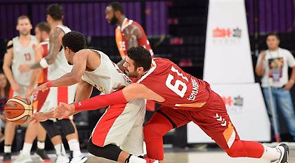 Ανησυχία για Ρόμπερτς στον Ολυμπιακό