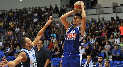 Στο… νήμα η Μπουντούτσνοστ