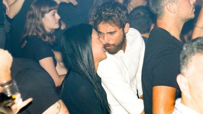 Μάριος Πρίαμος Ιωαννίδης: Βραδινή έξοδος με μελαχρινή καλλονή στο πλευρό του!