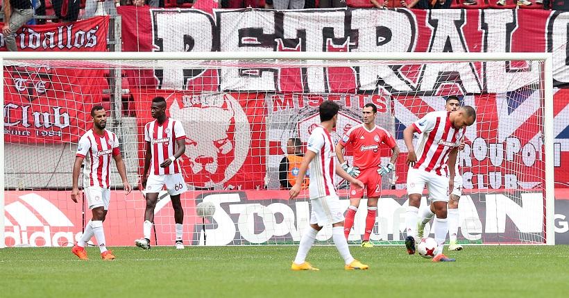 Οι παίκτες του Ολυμπιακού και ο καθρέφτης