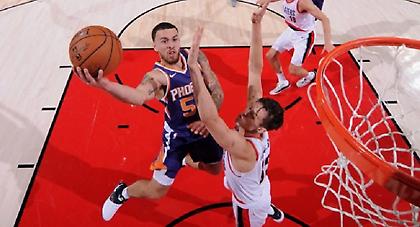 Τρομερό κάρφωμα Μάικ Τζέιμς στο Top 5 (video)