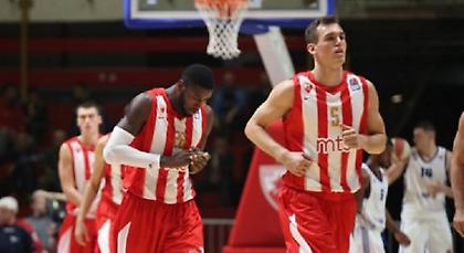 «Πέταξε» και κάρφωσε ο Λεσόρ! (video)