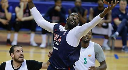 Χάντερ: «Από τους πιο δύσκολους ψηλούς ο Μπουρούσης, απόλαυσα τη συνεργασία με τον Σπανούλη»