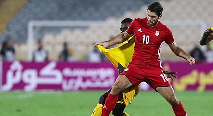 Δηλώνει «παρών» σε Ολυμπιακό και Λεμονή ο Ανσαριφάρντ: Δύο γκολ με το Ιράν (vids)
