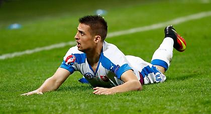 Φοβερή βουτιά του Μακ – Αποβλήθηκε με δύο κίτρινες σε έξι λεπτά (video)