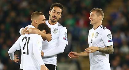 Το κάρφωσε με… φωτοβολίδα ο Ρούντι (video)