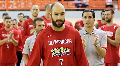 Ζέρβας στον ΣΠΟΡ FM: «Πιο γρήγορος στην επίθεση φέτος ο Ολυμπιακός»